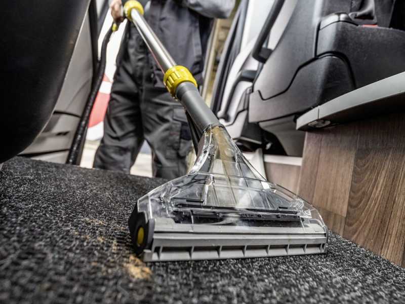 K&auml;rcher Pro Puzzi 8/1  ADV - Spr&uuml;hextraktionsger&auml;t - Teppichbodenreiniger - Leistung 1200W