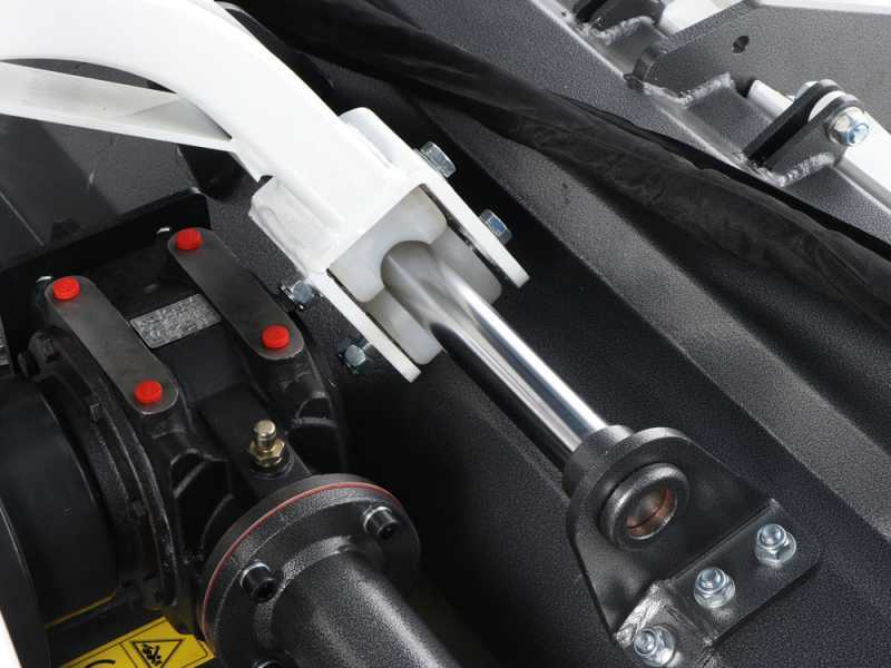 BlackStone BP-CD 160 - Schlegelmulcher f&uuml;r Traktor - Zwischenreihenscheibe - schwere Reihe