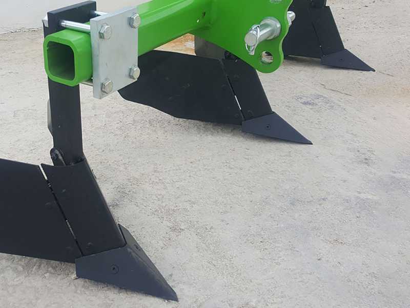 Furchenzieher Seven Italy Big mit 3 Pfl&uuml;gen - Rahmen 160 cm - f&uuml;r Traktoren mit Dreipunktaufanahme
