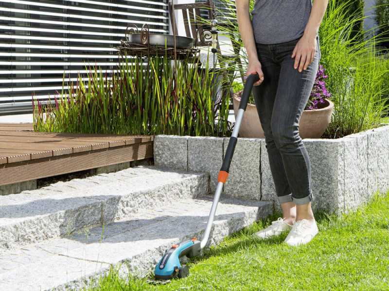 Gardena ClassicCut - Akku-Grasschere im Angebot | Agrieuro