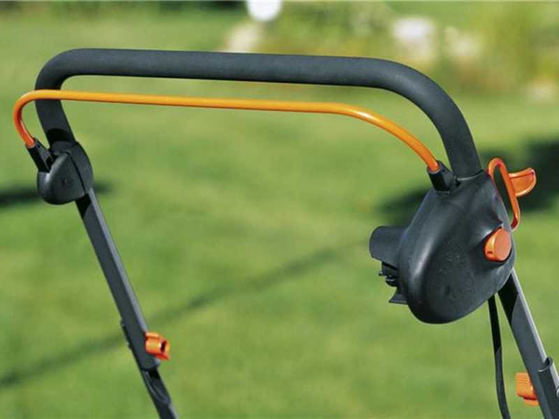 Gardena EVC 1000 - Elektrischer Vertikutierer 1000 W - Mit Fangsack