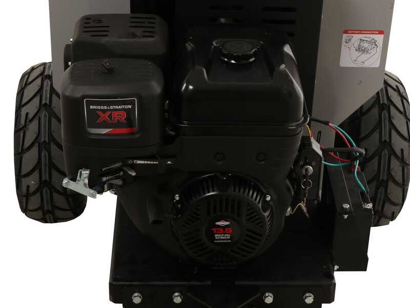 BullMach ZEUS 180 BSE  - H&auml;cksler mit Anh&auml;ngerkupplung - Briggs &amp; Stratton 420 cm&sup3; mit Elektrostarter