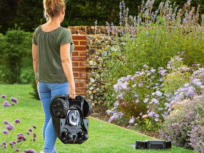 M&auml;hroboter Bosch Indego XS 300  mit Lithium-Akku 18 V