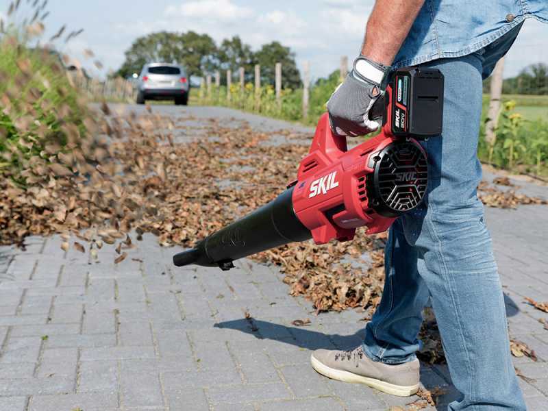 Skil 0330 CA - Akku-Laubbl&auml;ser - SOLO - OHNE AKKU UND LADEGER&Auml;T