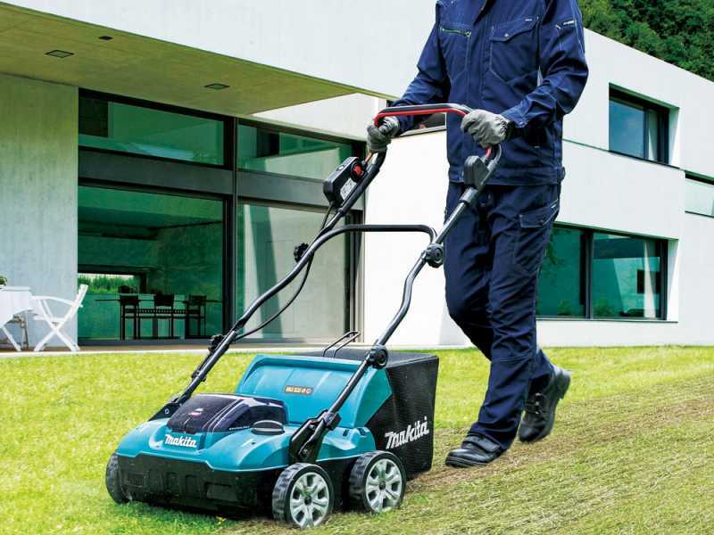 Makita UV001GM201 - Akku-Vertikutierer  40 V - 4Ah