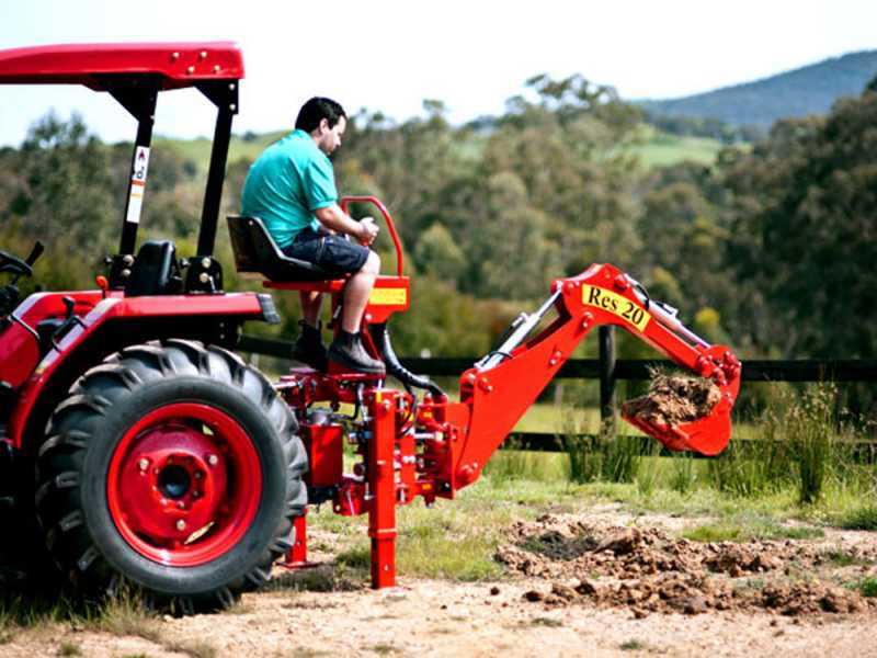 AgriEuro Top Line RES20 - Heckbagger f&uuml;r Traktor mit Seitenverschiebung