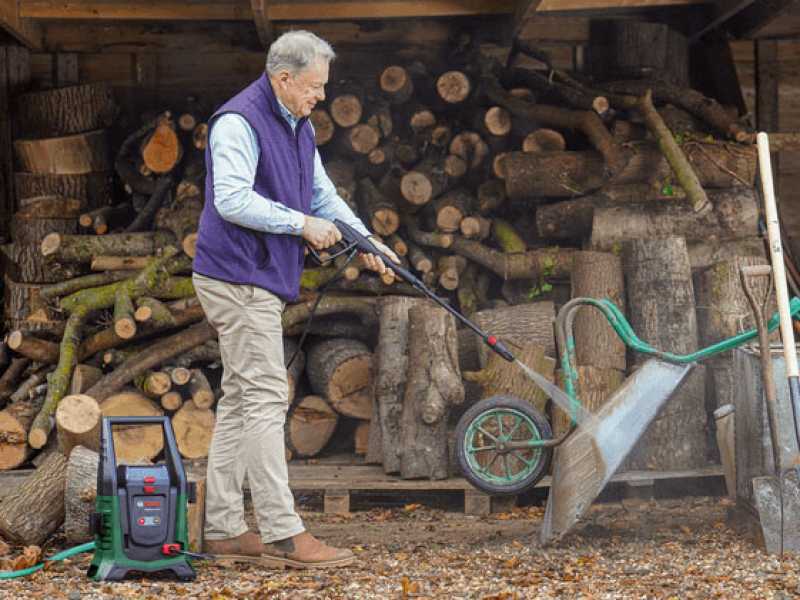 BOSCH UniversalAquatak 36V-100 - Akku-Hochdruckreiniger - 100 Bar - 36V + Selbstansaugender Schlauch - SOLO - Ohne Akku und Ladeger&auml;t