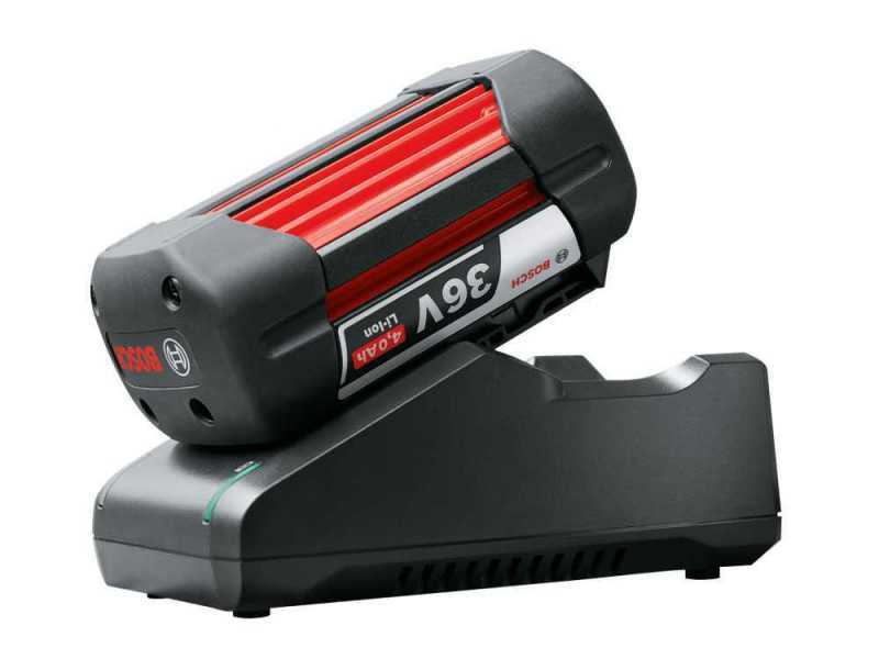 BOSCH UniversalAquatak 36V-100 - Akku-Hochdruckreiniger - 67 Bar + Selbstansaugender Schlauch - 36V 4Ah