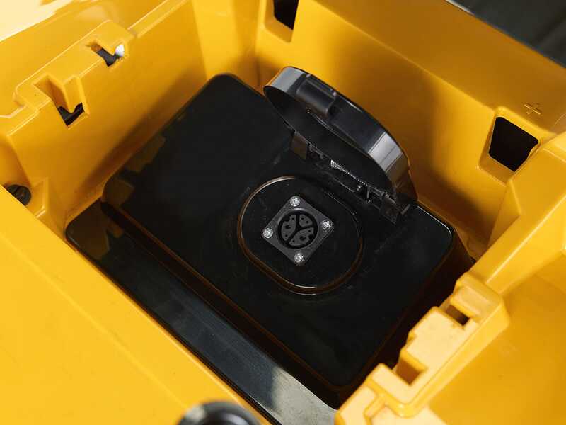 Stiga Tornado 598e -  48V/40Ah -  Akku-Rasentraktor - mit Seitenauswurf