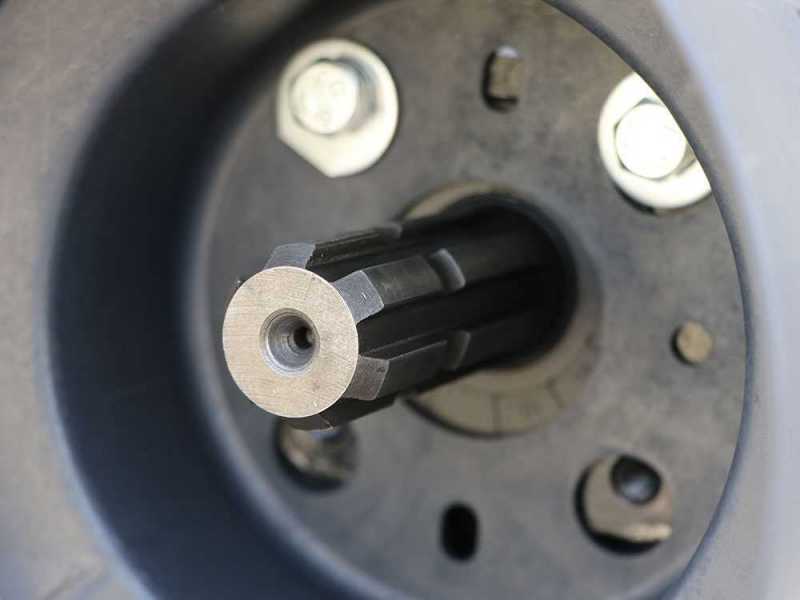 Blackstone RMOH 135 - Mulcher f&uuml;r Traktoren - mittlere Baureihe - hydraulische Verschiebung