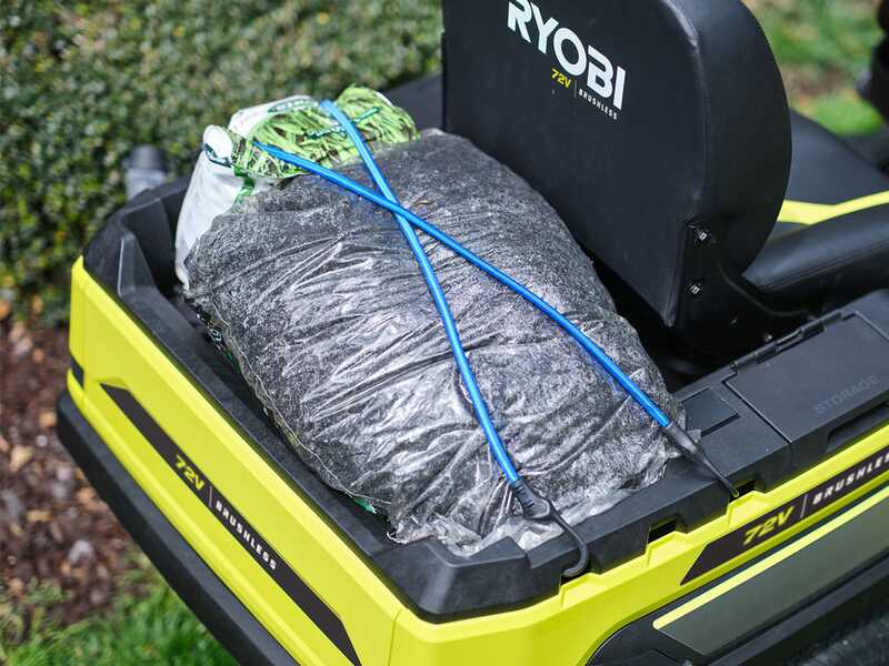 RYOBI RY72TMX117-310 Akku-Rasentraktor - 72V / 3x10Ah