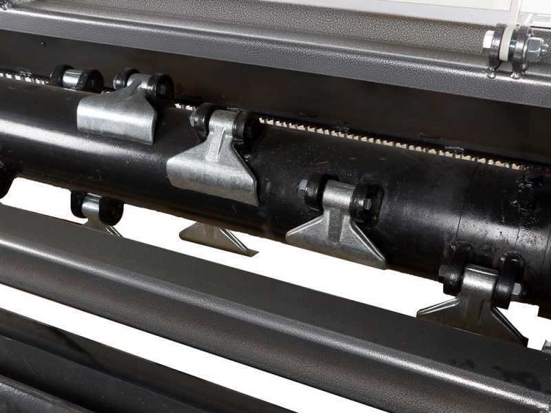 BlackStone RPDH 220 - Mulcher f&uuml;r Traktor - Schwere Reihe - Hydraulikverschiebung