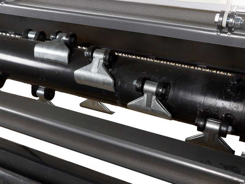 BlackStone RPDH 240 - Mulcher f&uuml;r Traktor - Schwere Reihe - Hydraulikverschiebung