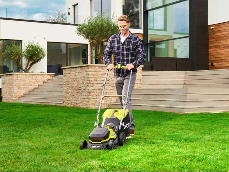 Ryobi RY18LM37A-240 - Akku Rasenm&auml;her - Schnittbreite 37 cm - 2x18V/4Ah