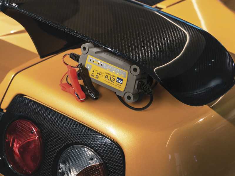 GYS Flash 4.12 - automatisches Ladeger&auml;t und Erhaltungsladeger&auml;t - Batterien 12V da 1.2 a 90 Ah