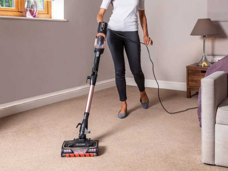 Shark HZ500EUT - Staubsauger - Elektrischer Besen - 2 in 1 - mit Pet-Kit