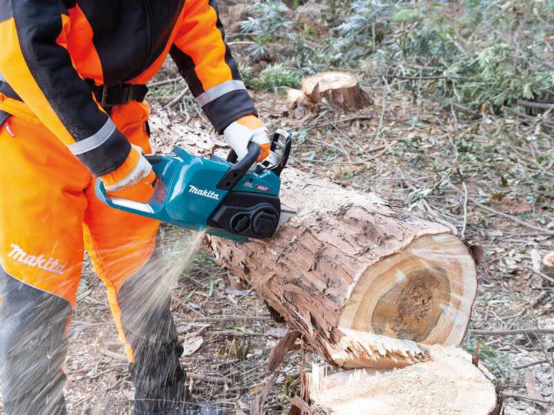 Makita XGT UC023GZ - Elektrische Akku-Kettens&auml;ge 40V - Schwert 40cm - OHNE AKKU UND LADEGER&Auml;T