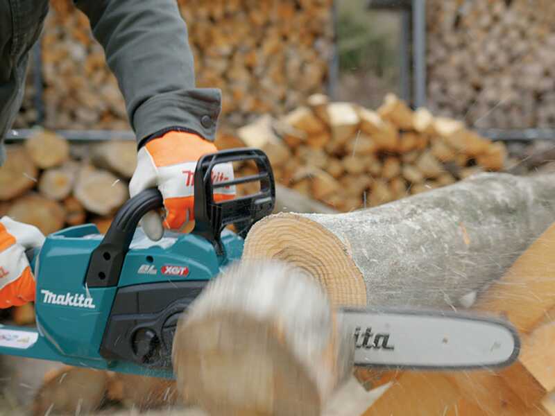 Makita XGT UC022G - Elektrische Akku-Kettens&auml;ge - Schwert 35cm - 40V/5Ah
