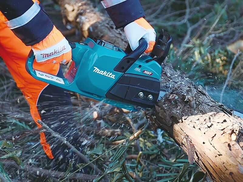 Makita XGT UC024G - Elektrische Akku-Kettens&auml;ge - Schwert 30cm - 40V/5Ah