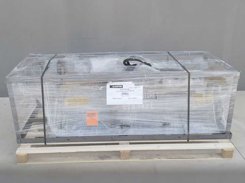 Seitlicher B&ouml;schungsmulcher BlackStone BV 100 L mit Arm f&uuml;r Traktoren der leichten Reihe