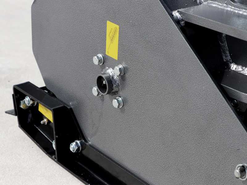 Mulcher mit manueller Verschiebung f&uuml;r leichte Baureihe Traktoren - Blackstone BL 100 MSS