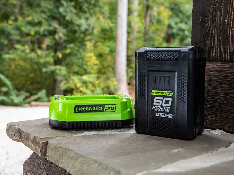 Greenworks GD60CS40K4 - 60V 4Ah Akku-Elektrokettens&auml;ge - 40cm Schwert