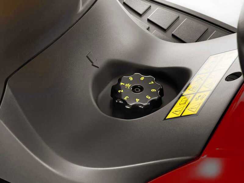 Castelgarden XHT 240 4WD - Rasentraktor mit Fangkorb - hydrostatisches Getriebe