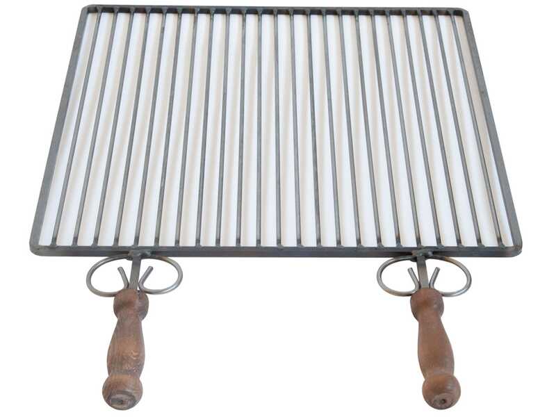 Cruccolini - Eisengitter - Verbr&uuml;hungssichere Holzgriffe