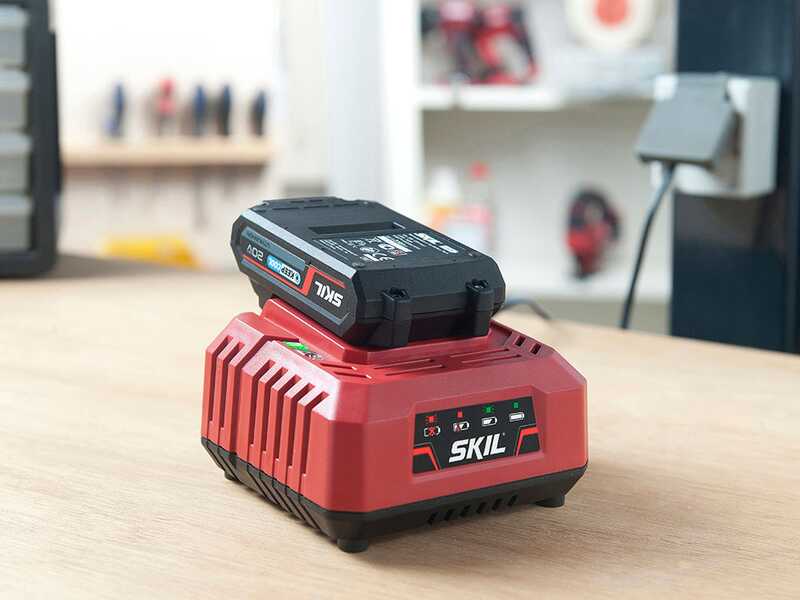 Skil 0440 CA - Akku-Heckenschere - 55 cm Schwert - 20V 2.5Ah