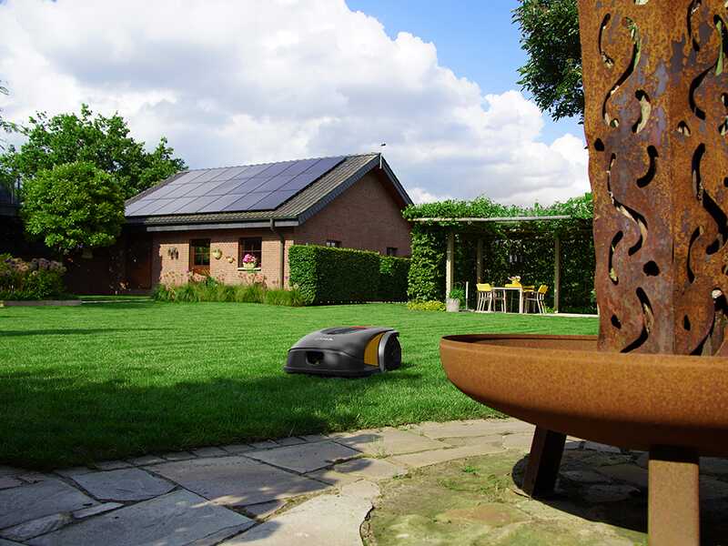 Stiga A 5000 - M&auml;hroboter - Mit zwei E-Power-Batterien von 5 Ah