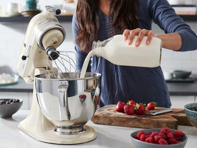 KitchenAid Artisan 5KSM125 Milkshake &ndash; K&uuml;chenmaschine mit kippbarem Motorkopf