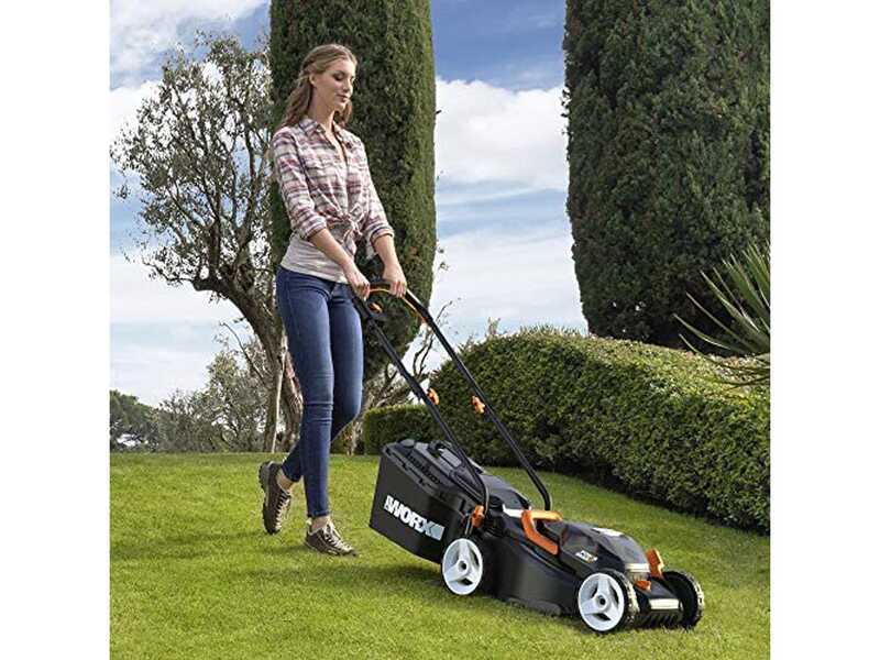 Akku Rasenm&auml;her Worx WG779E.1 - 2X20V 4 Ah