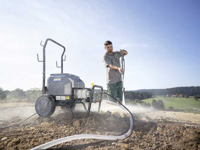 Karcher Pro HD 7/18-4 M Classic - Industrieller Kaltwasser-Hochdruckreiniger - Dreiphasig - 220 Bar - 750 l/h