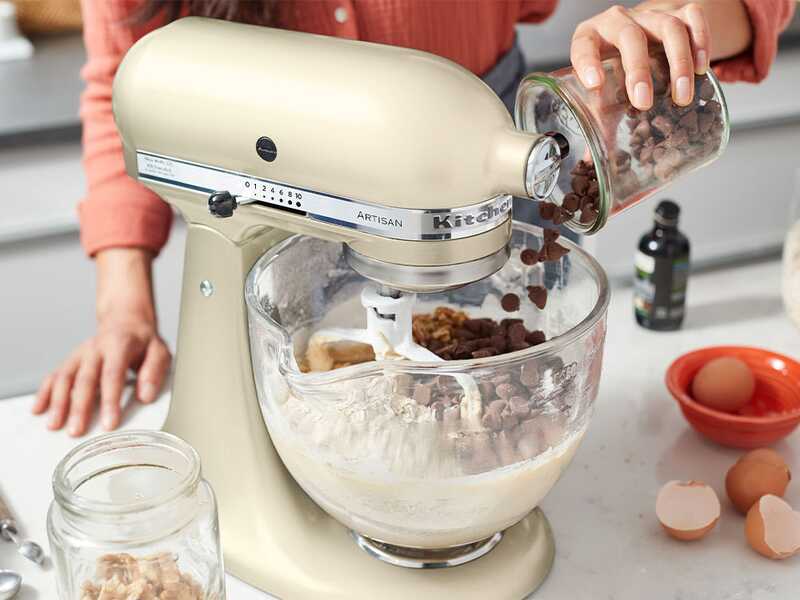 KitchenAid Artisan 5KSM125-EAC Creme &ndash; K&uuml;chenmaschine mit kippbarem Kopf