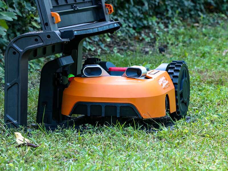 Worx Landroid S400 WR184E - M&auml;hroboter mit Begrenzungskabel - 400 m2