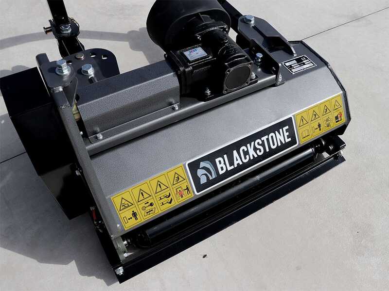 Mulcher mit manueller Verschiebung f&uuml;r leichte Baureihe Traktoren Blackstone BL 80 MSS