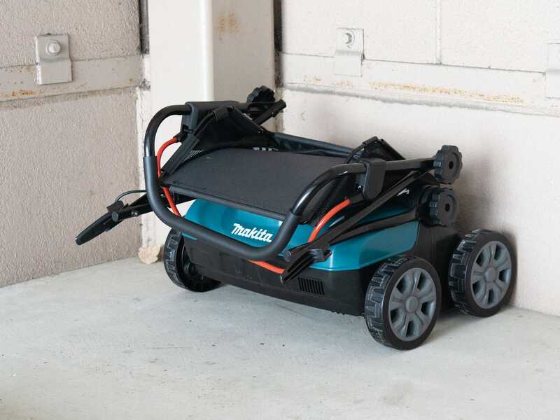 Makita DUV320Z - Akku-Vertikutierer- OHNE AKKUS UND LADEGER&Auml;T