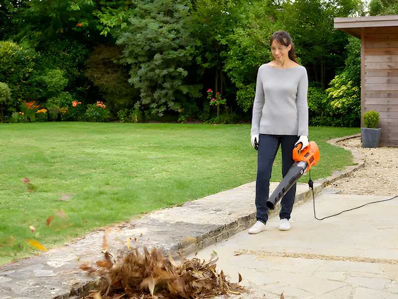 Black &amp; Decker BEBL185-QS - Elektrisches Laubbl&auml;ser - 1850 W - 1850 W