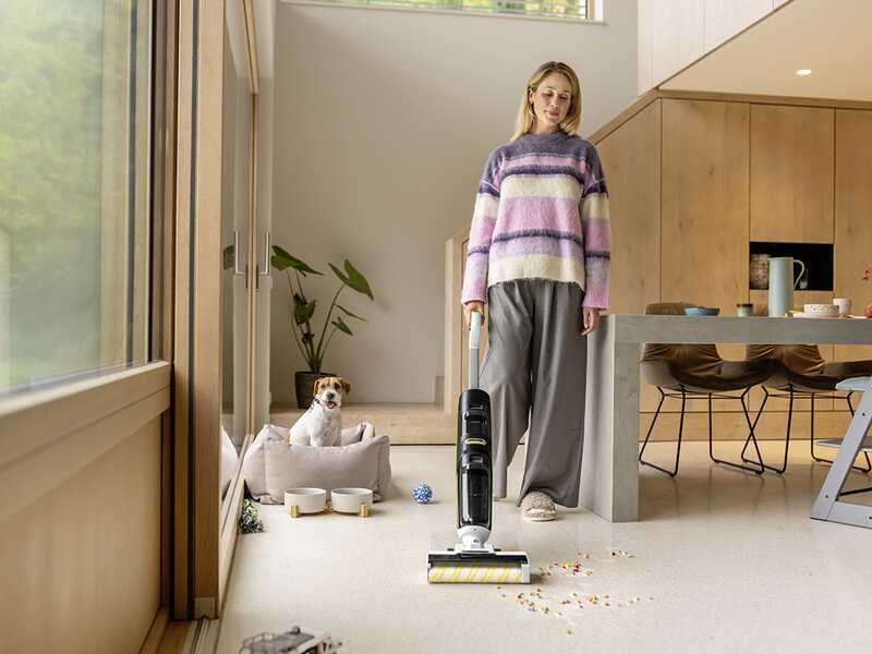 K&auml;rcher FCV 4 &ndash; Akku-Bodenreiniger &ndash; 3-in-1: Wischen, Trocknen und Saugen