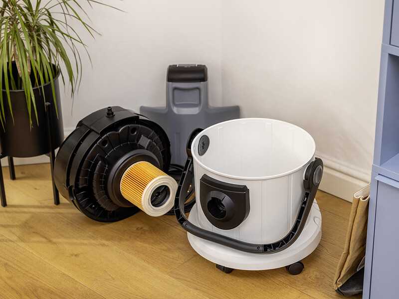 K&auml;rcher SE 4 - Teppichreiniger - Nasssauger - Frisch-/Schmutzwassertank 4 l - 1000 W