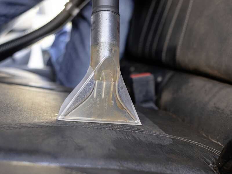 K&auml;rcher Pro Puzzi 4/30 Classic &ndash; Professioneller Teppich- und Polsterreiniger &ndash; 1025 W