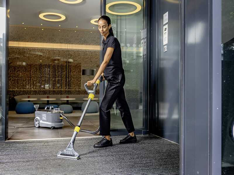 K&auml;rcher Pro Puzzi 10/1 Edition - Textiloberfl&auml;chenreiniger - Professioneller Teppichreiniger - 1250W