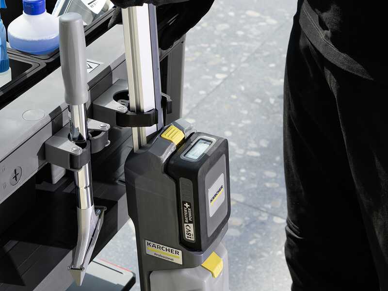 K&auml;rcher BR 30/1 C Bp Pack 18/30 &ndash; Akku-Bodenreiniger 3 in 1: reinigt, trocknet, saugt