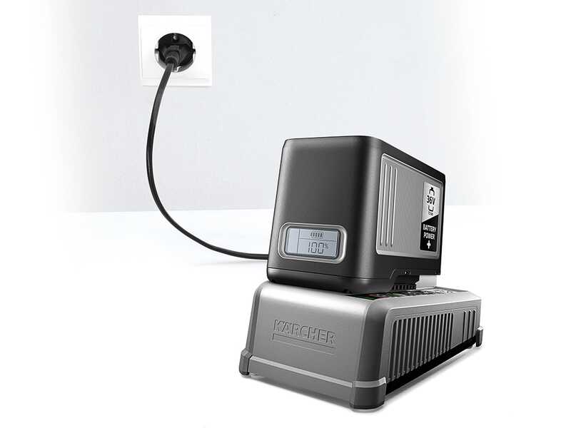 K&auml;rcher Pro BR 30/4 C BP Pack &ndash; Bodenreinigungsmaschine 3-in-1: w&auml;scht, trocknet und saugt