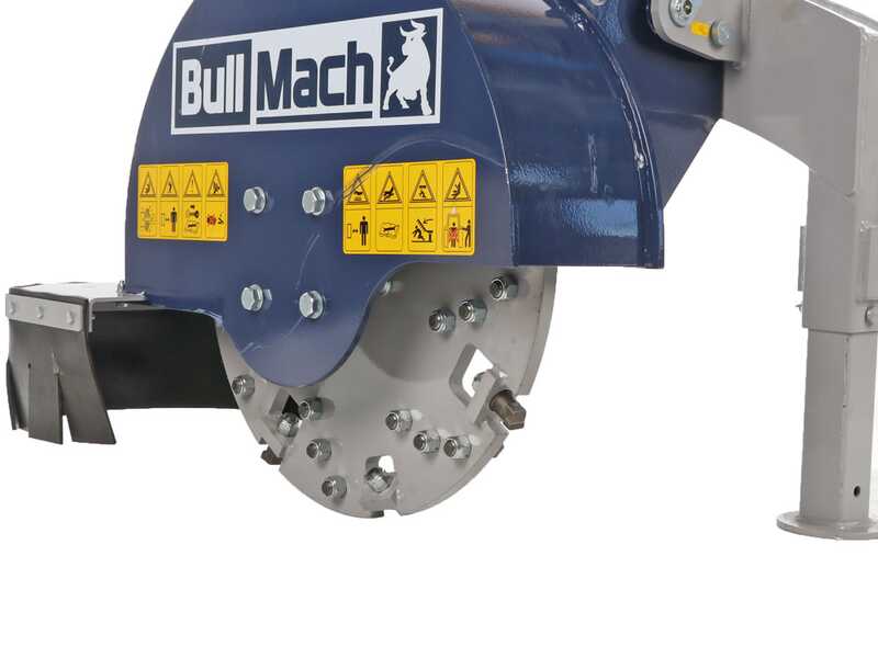 BullMach ARES 61 - Baumstumpffr&auml;se  f&uuml;r den Traktoranbau