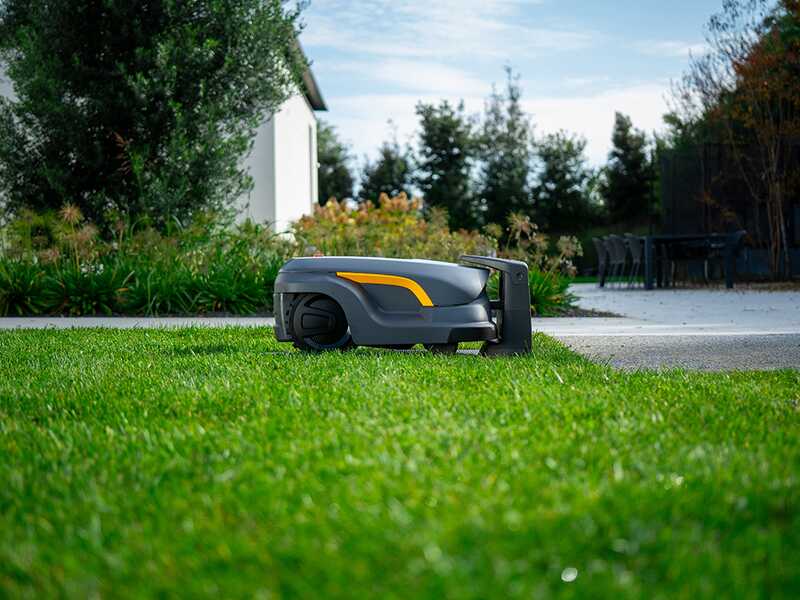 Stiga Vista A 50v - M&auml;hroboter - ohne Begrenzungskabel - mit 10 Ah E-Power Akku