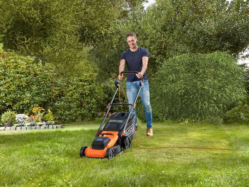 Black &amp; Decker BEMWP340-QS &ndash; Akku-Rasenm&auml;her &ndash; 1400 W &ndash; Schnittbreite 34 cm