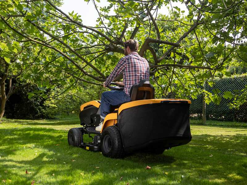Stiga Estate 384e &ndash; Rasentraktor mit 1 ePower Pro 56V/40Ah-Akku &ndash; Fangkorb und Mulchfunktion