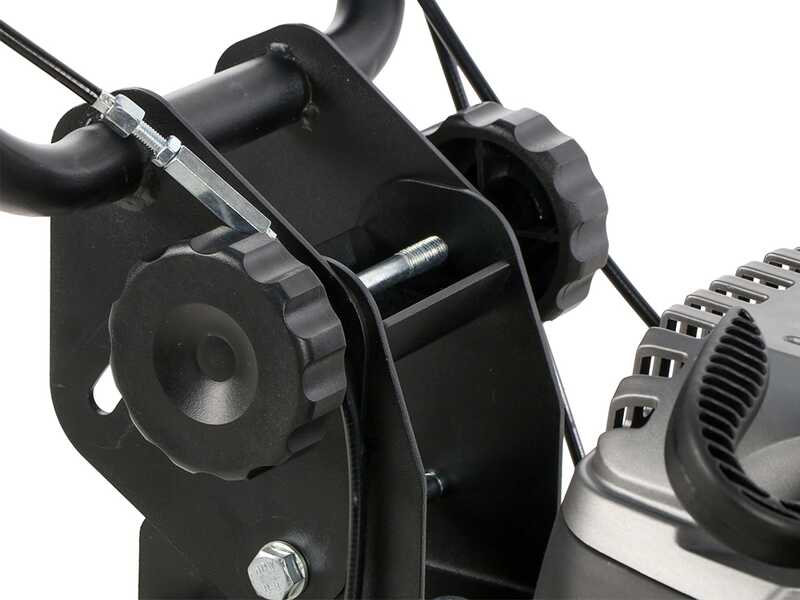 BlackStone GXR 260 - Benzin-Fadenm&auml;her auf R&auml;dern 4-Takt-Motor