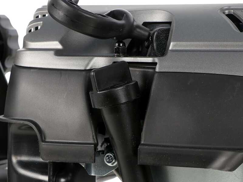 BlackStone GXR 260 - Benzin-Fadenm&auml;her auf R&auml;dern 4-Takt-Motor